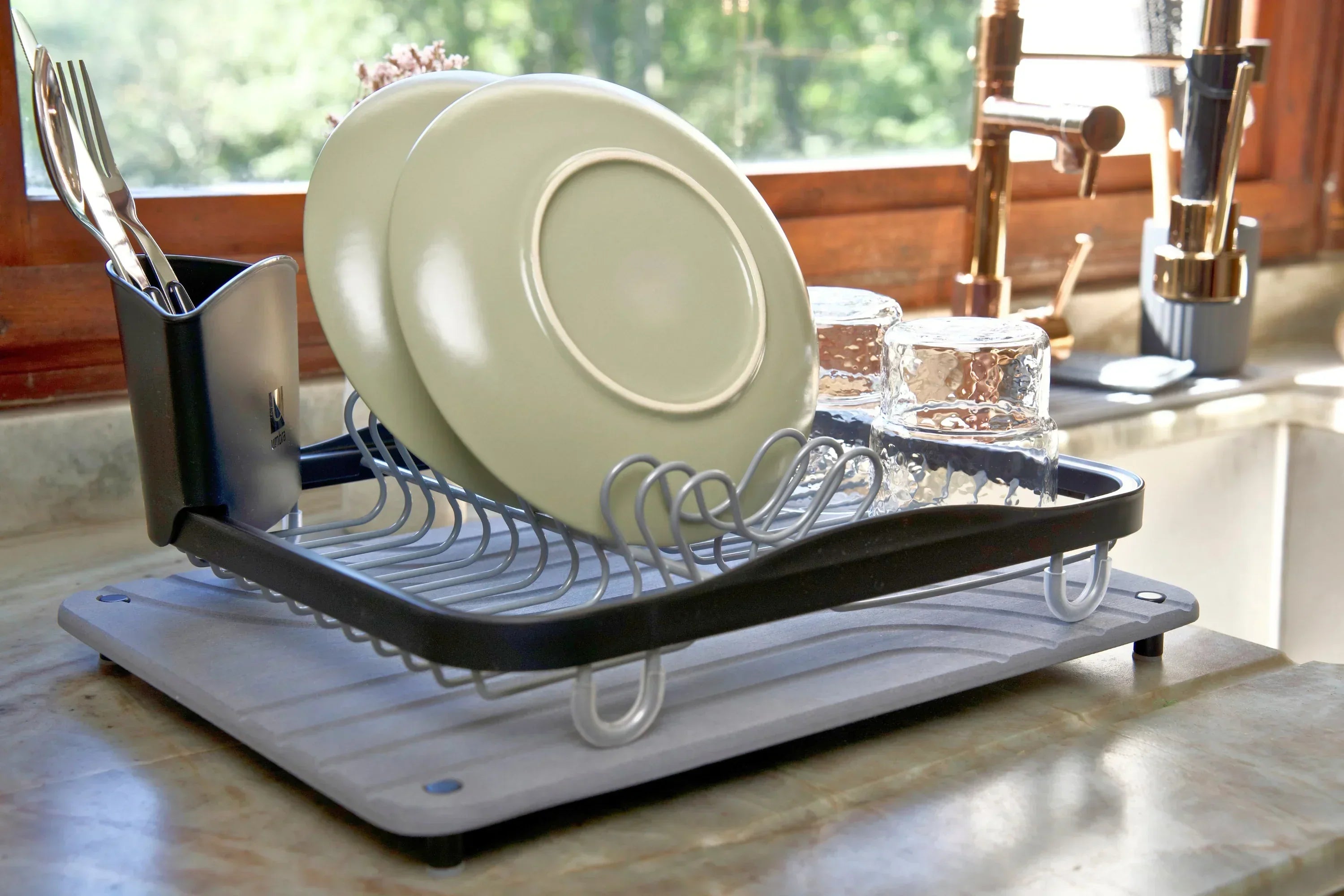 Comparing Dish Rack Tray Materials for Fast Drying