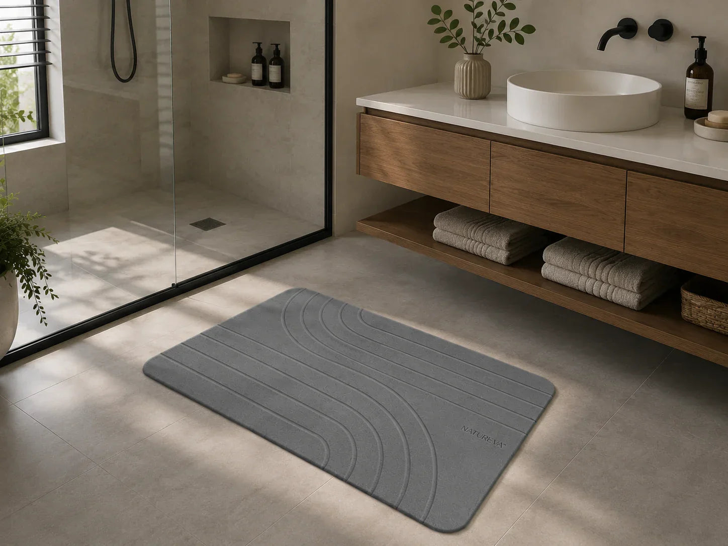 Are Stone Bath Mats Safe? What to Know About Toxicity, Kids and Pets
