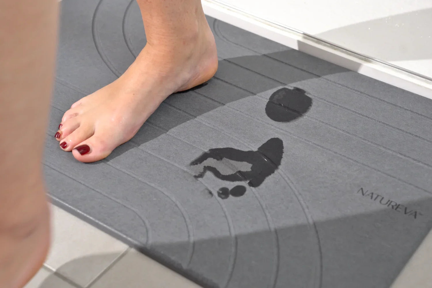 Ten Reasons Quick Dry Bath Mats Satisfy Minimalists